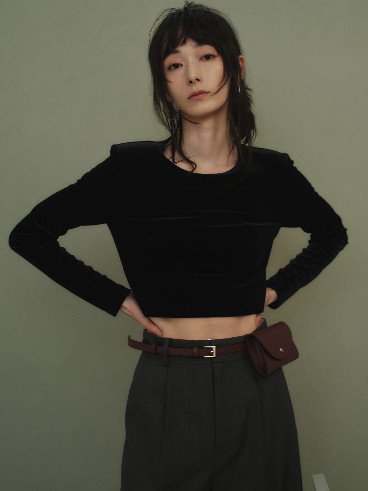 ベロアクロップドカットトップス