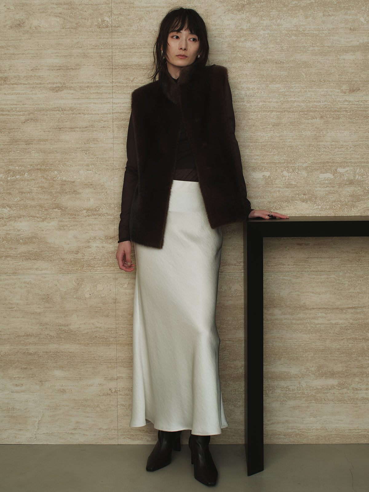 スタンドカラーファーベスト