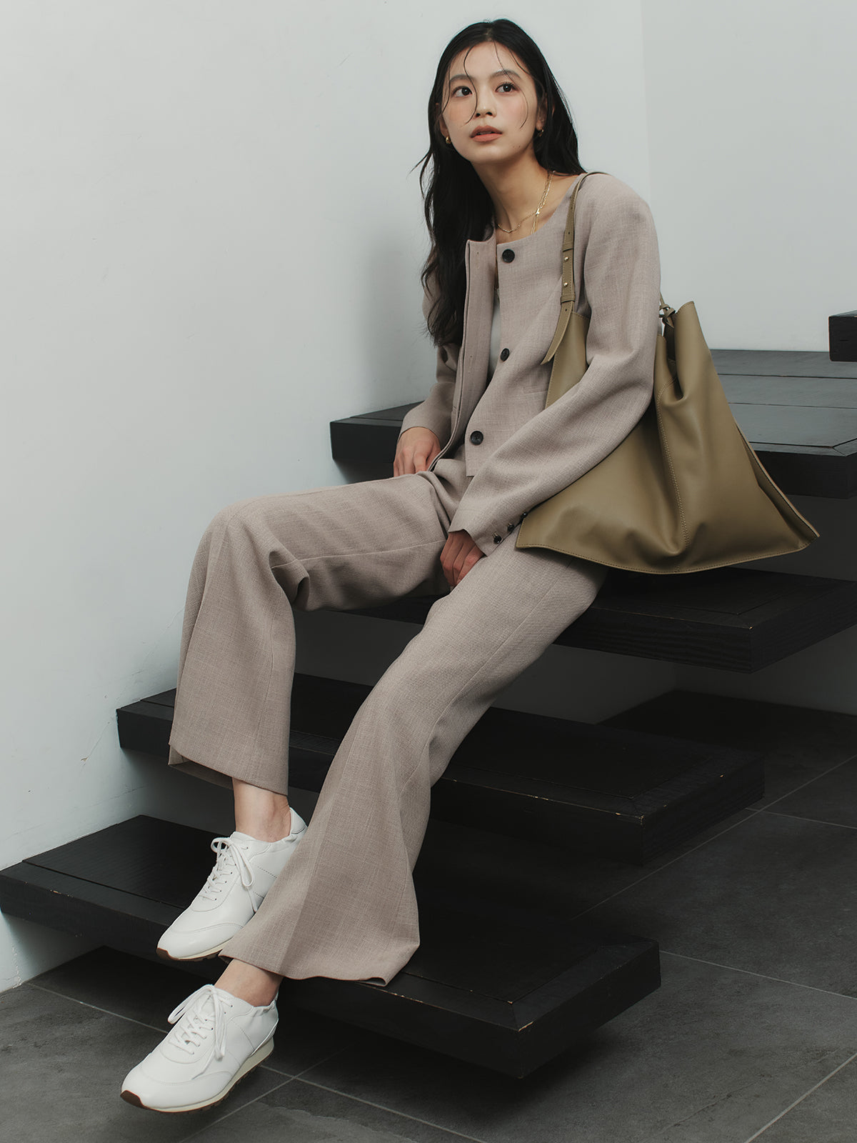 ロートップスニーカー