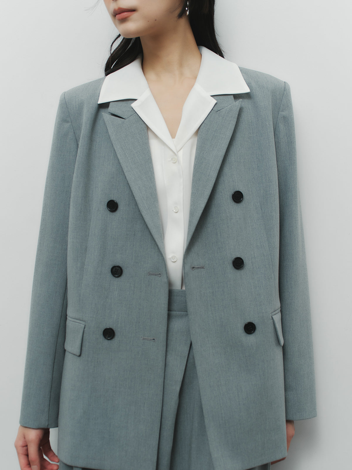 セミシアーオープンカラーブラウス