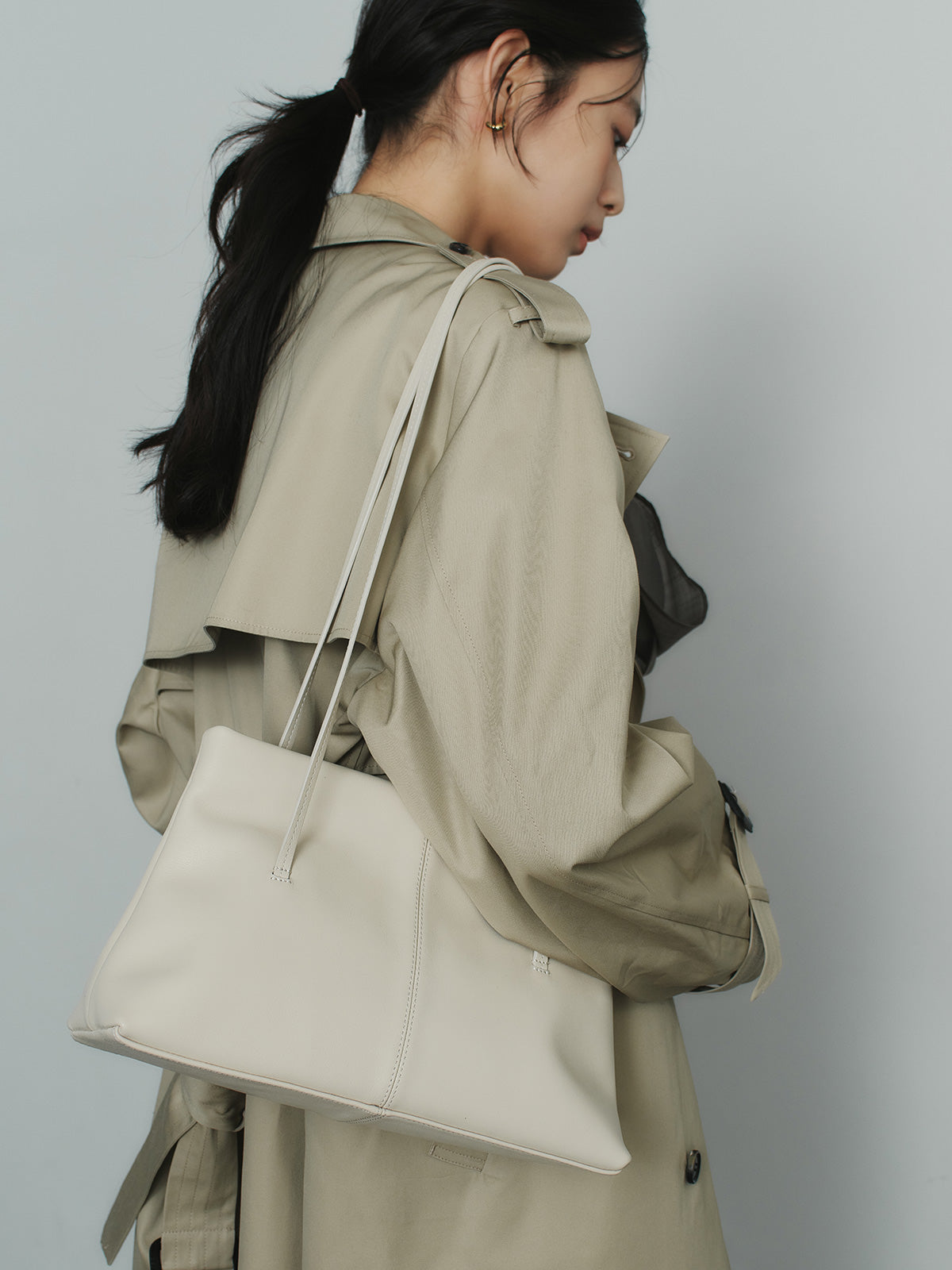 ハーフオーバートレンチコート