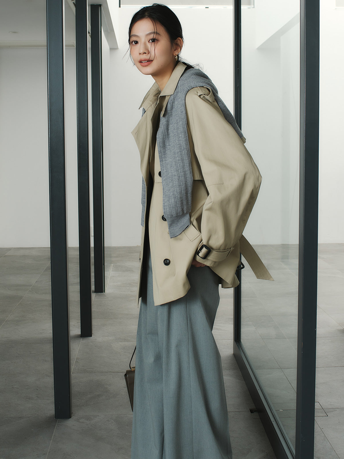 アシメデザインワイドパンツ