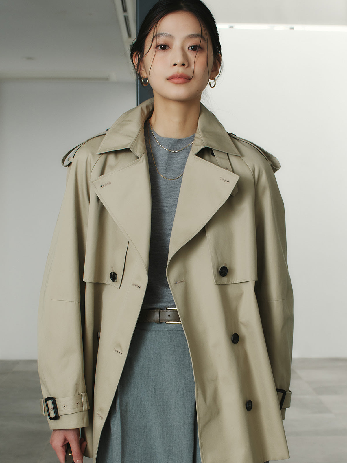 ハーフオーバートレンチコート