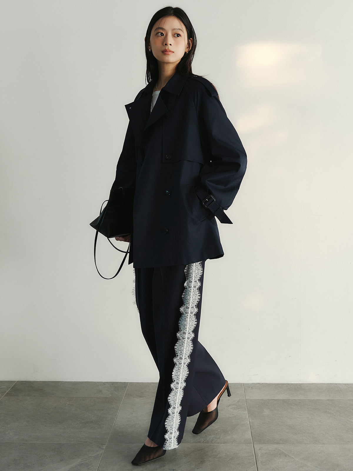 ハーフオーバートレンチコート