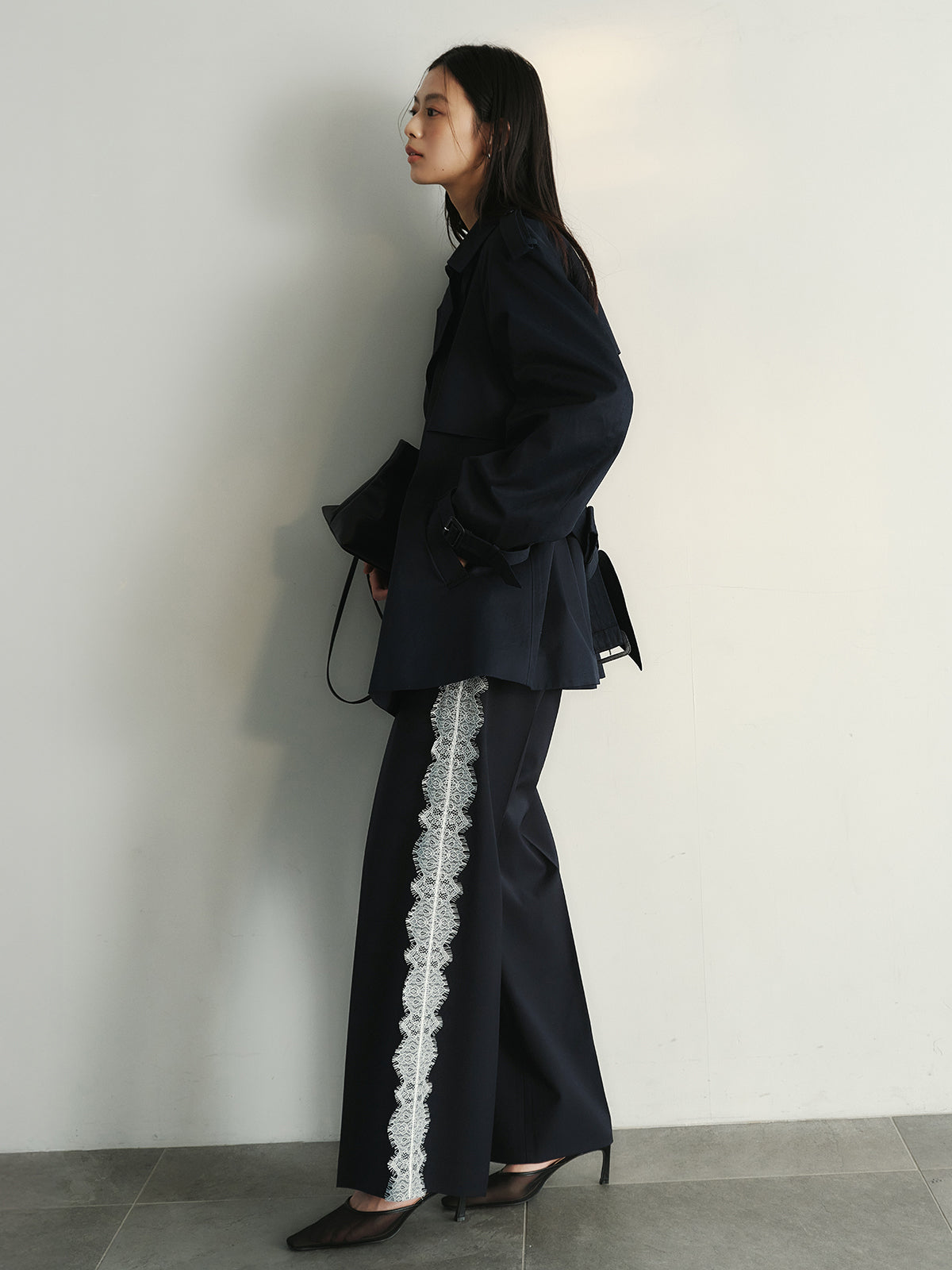 レーストリムタックパンツ