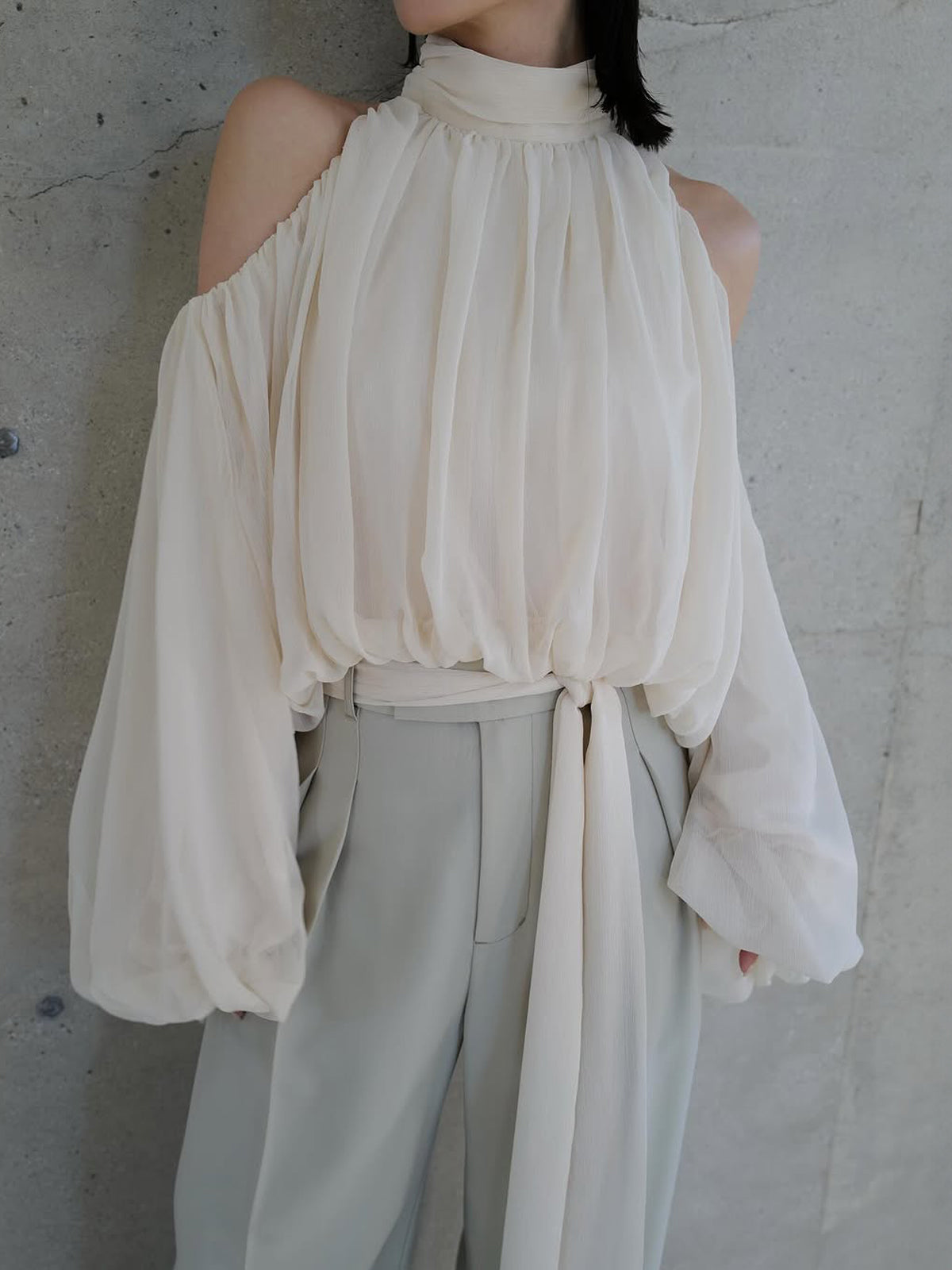 ツータックワイドパンツ