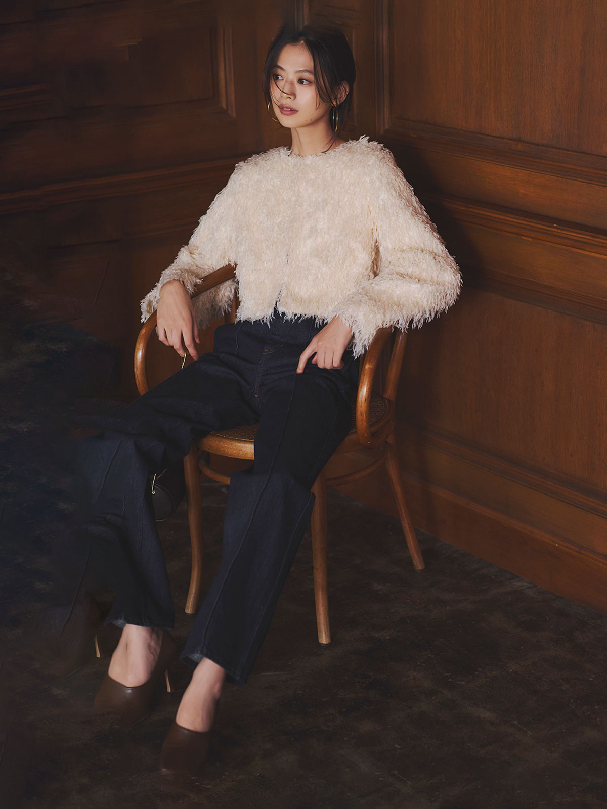 スリムフィットストレートデニム