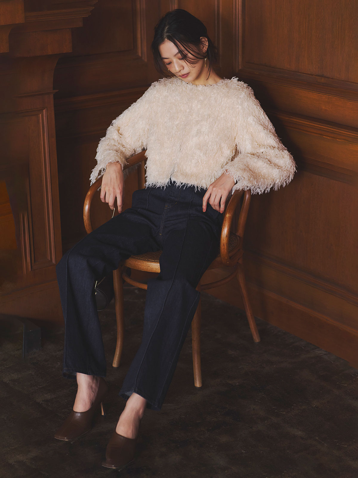 スリムフィットストレートデニム