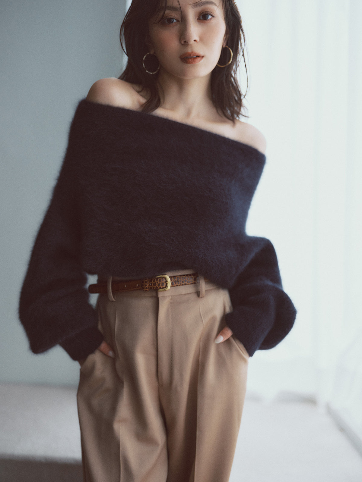 ラクーンフォックスオフショルニットプルオーバー