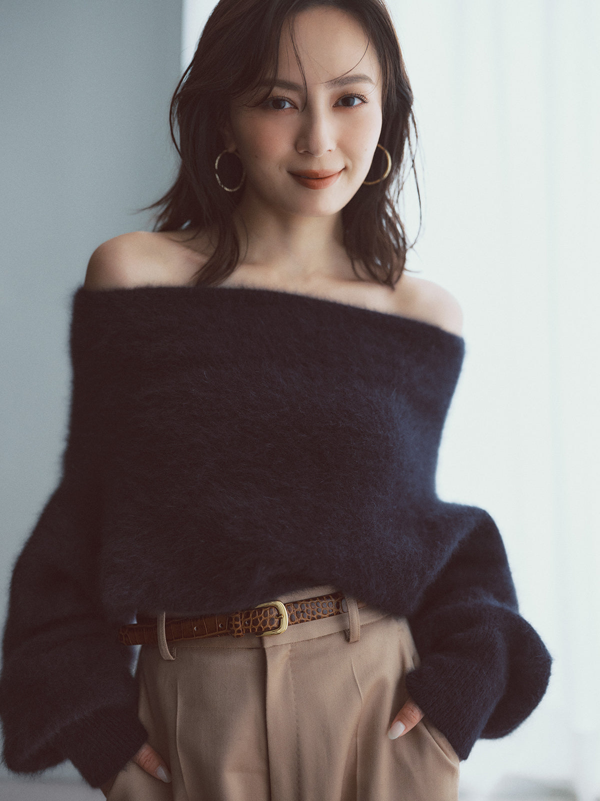 ラクーンフォックスオフショルニットプルオーバー