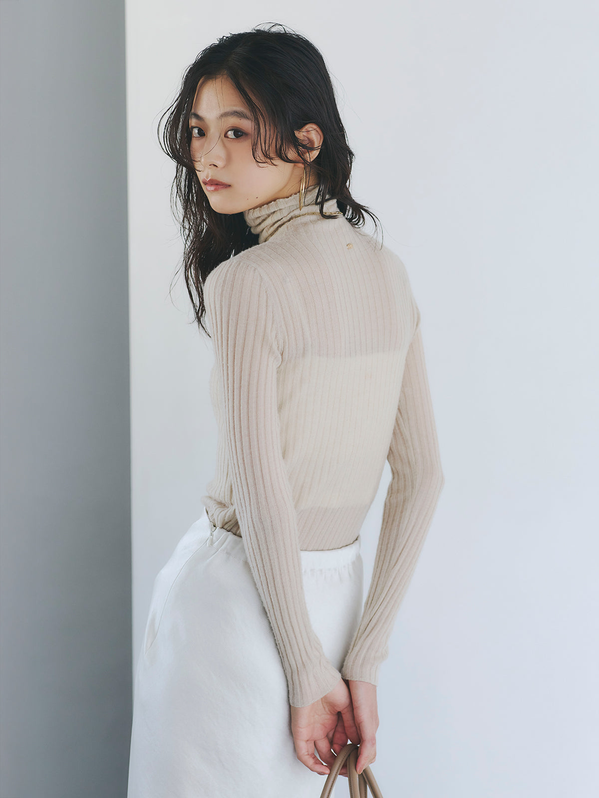 カシミヤ100シアータートルネックプルオーバー