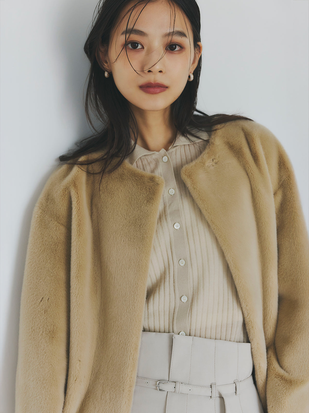 ECOPELノーカラーファーコート