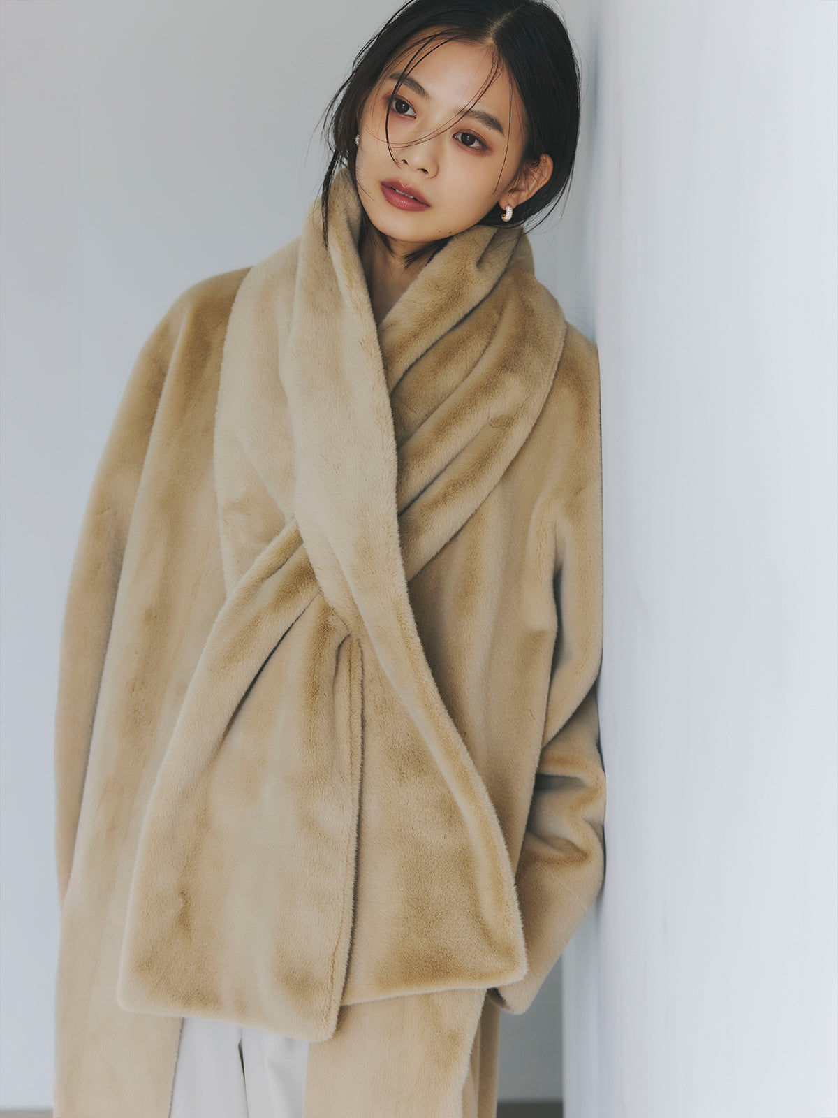 ECOPELノーカラーファーコート