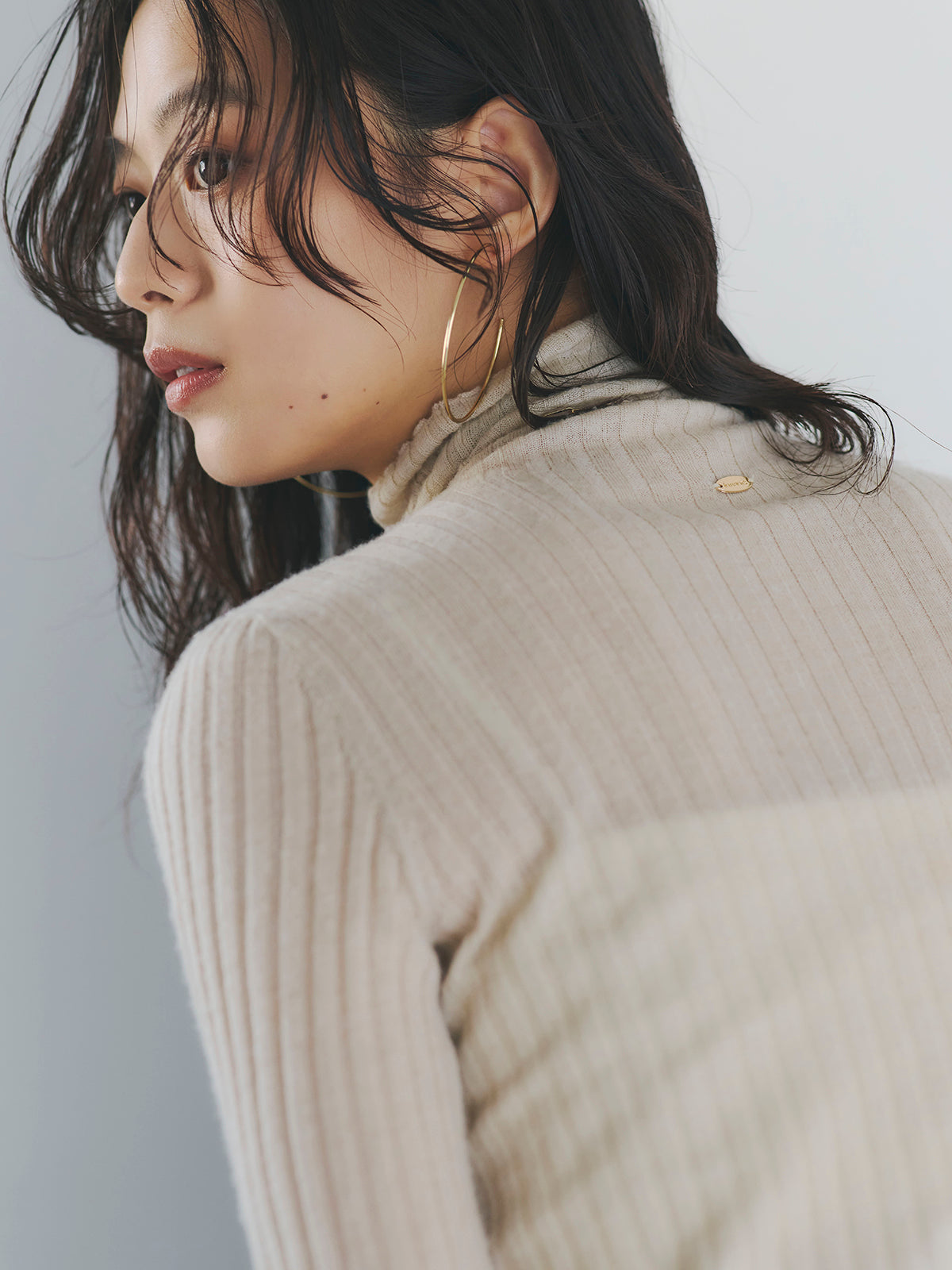 カシミヤ100シアータートルネックプルオーバー