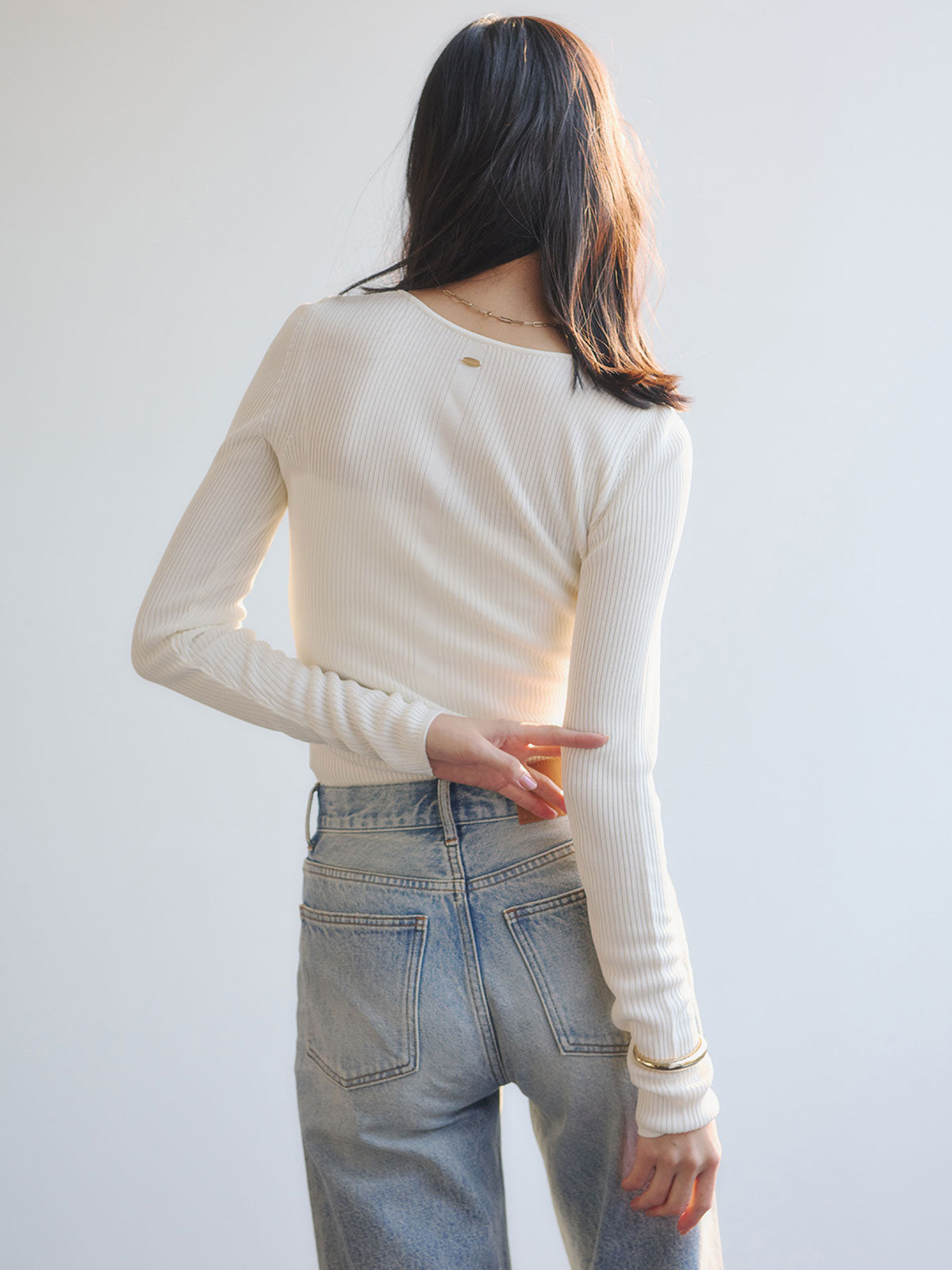 リュクスビスコースリブニットプルオーバー