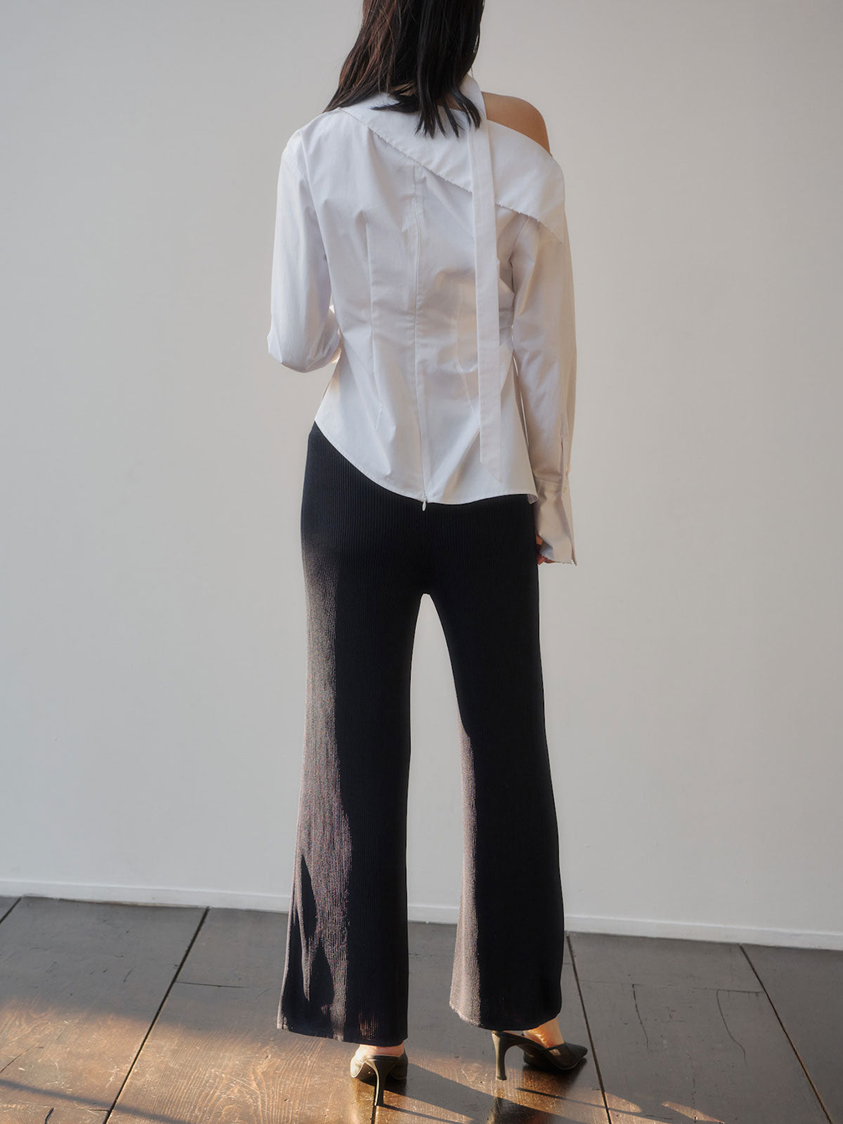 スライドネックスカーフブラウス