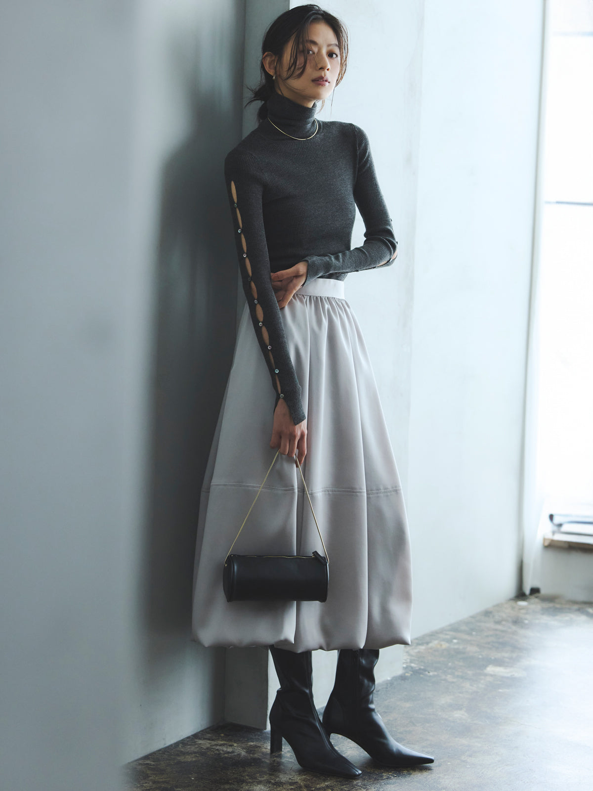 アセライクサテンバルーンスカート