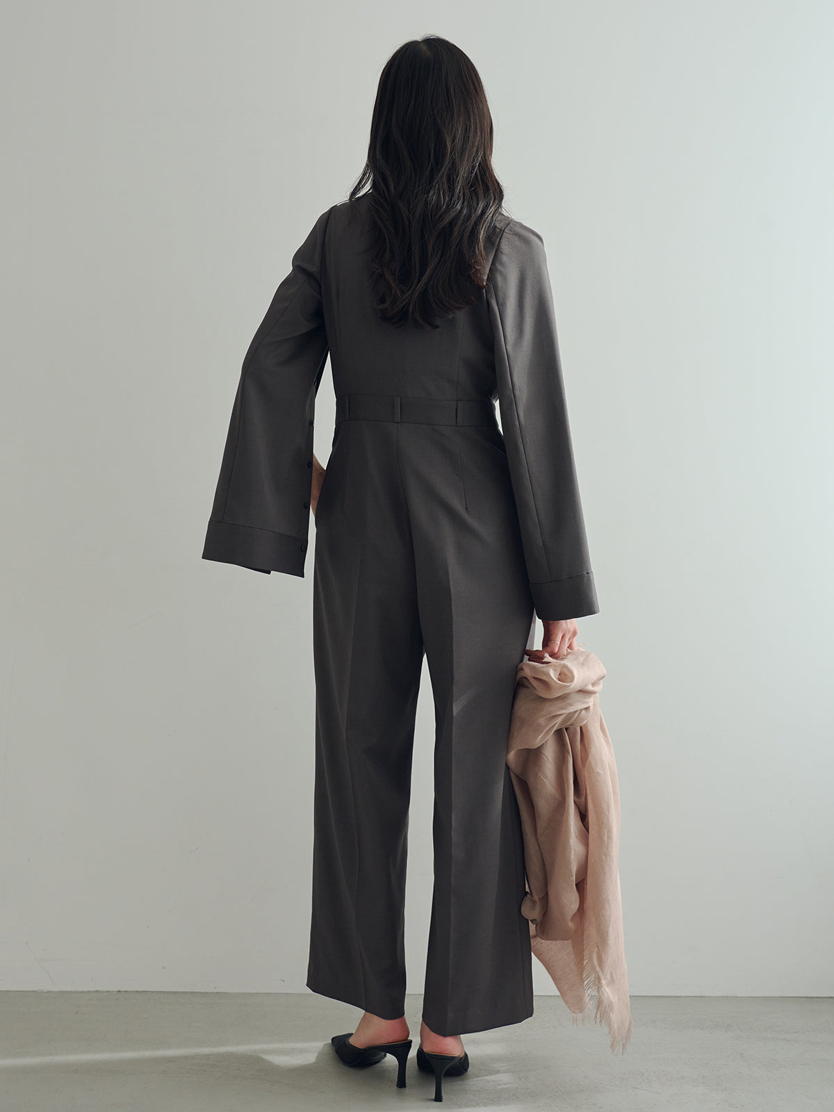 ミニマルテーラードオールインワン