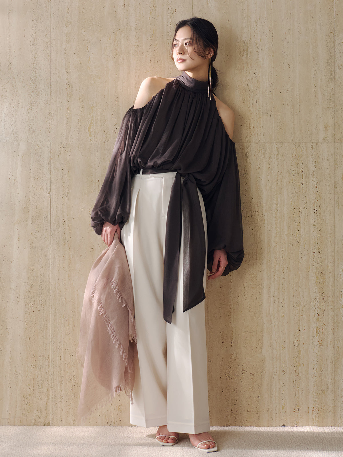 シフォンボリュームブラウス