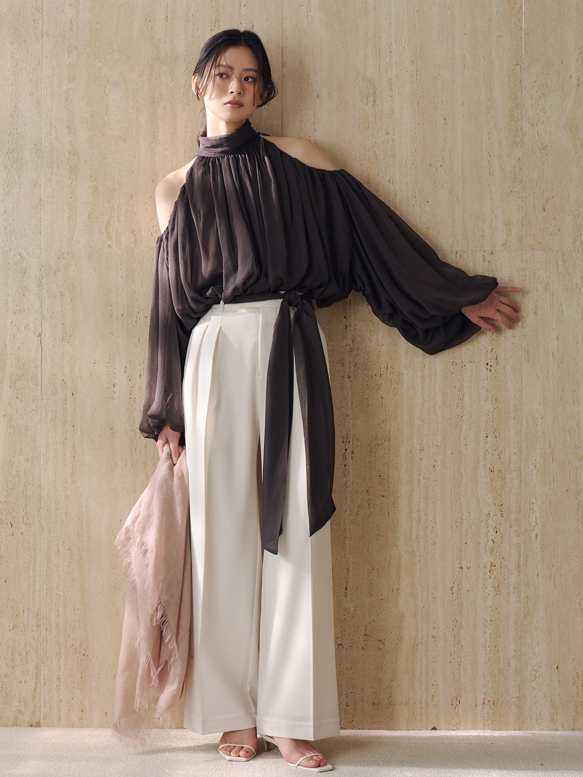 シフォンボリュームブラウス