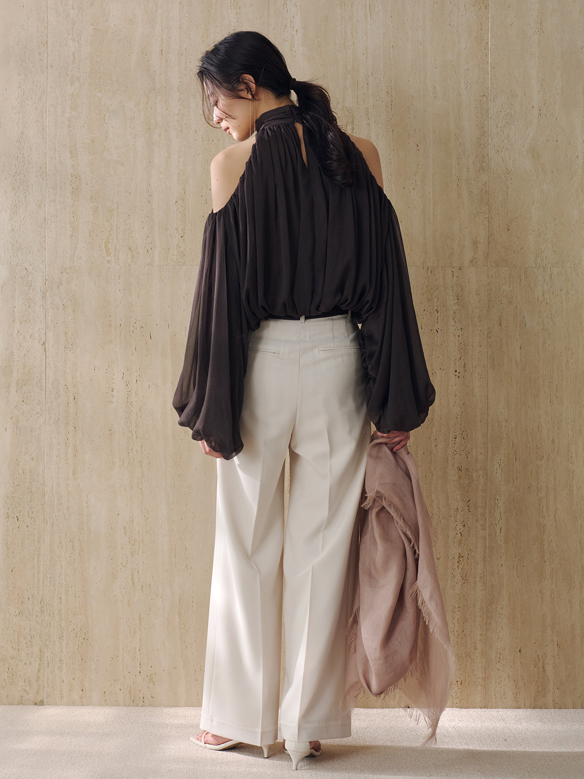 シフォンボリュームブラウス