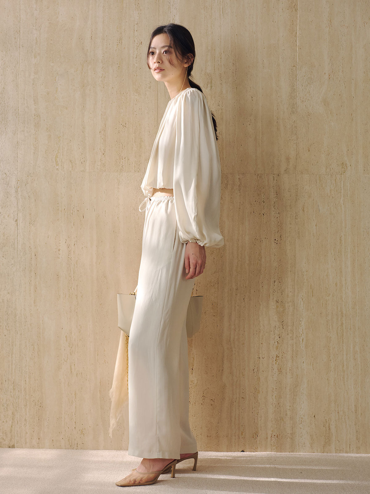 キュプラドレープブラウス