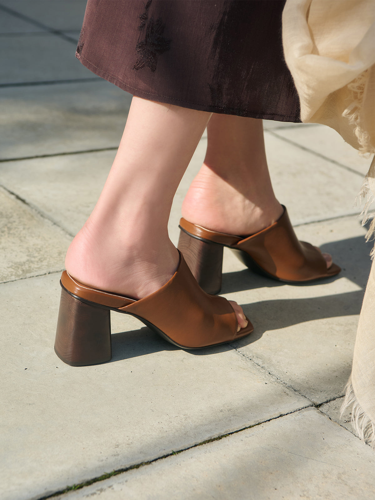 ウッドヒールサンダル