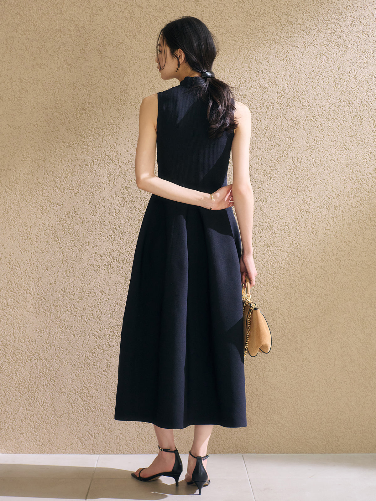 ホールガーメントフレアニットワンピース