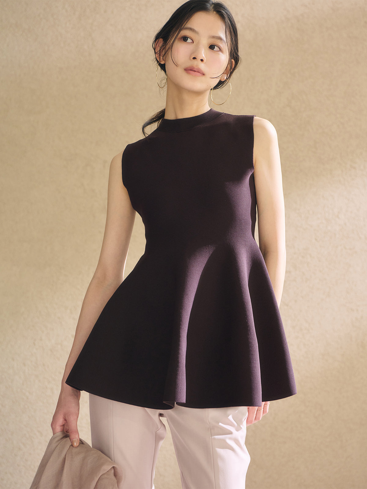 ホールガーメントペプラムニット