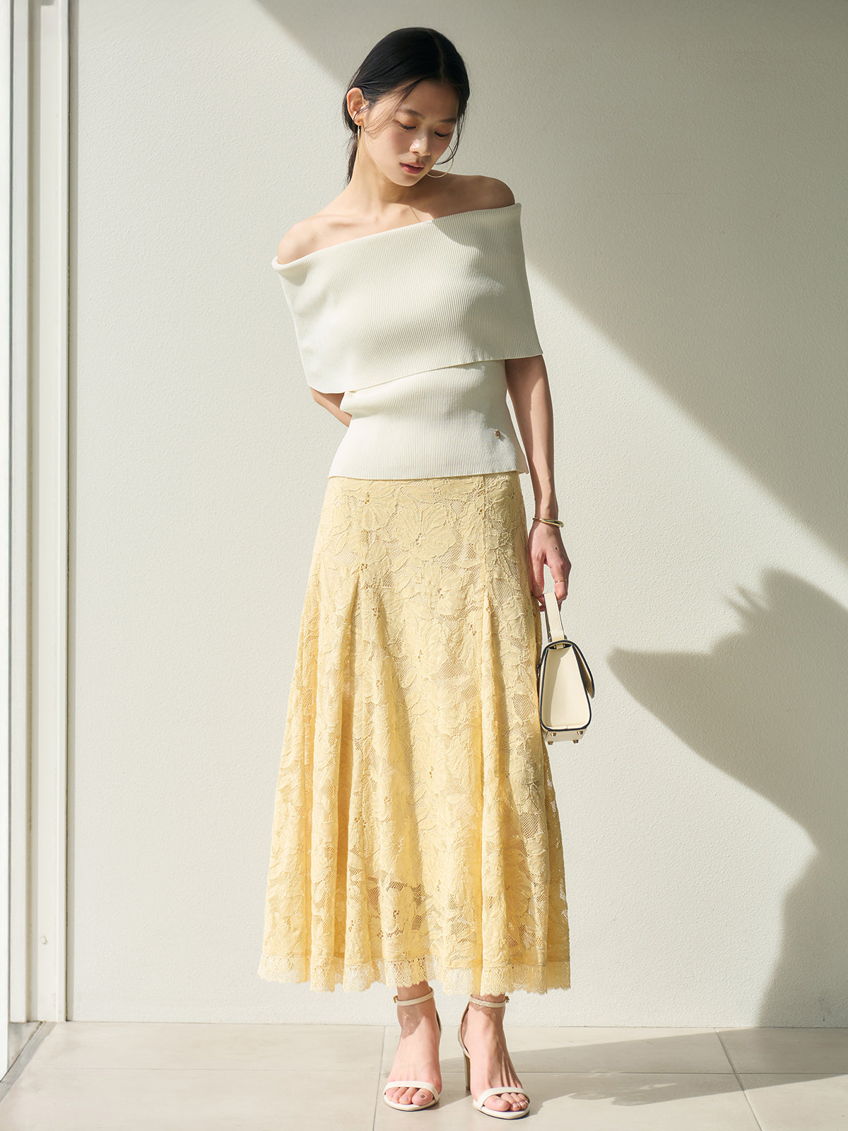 オーナメントレースセミフレアスカート