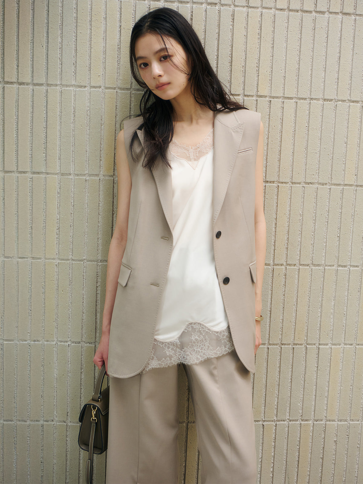 デフォームラペルジレ