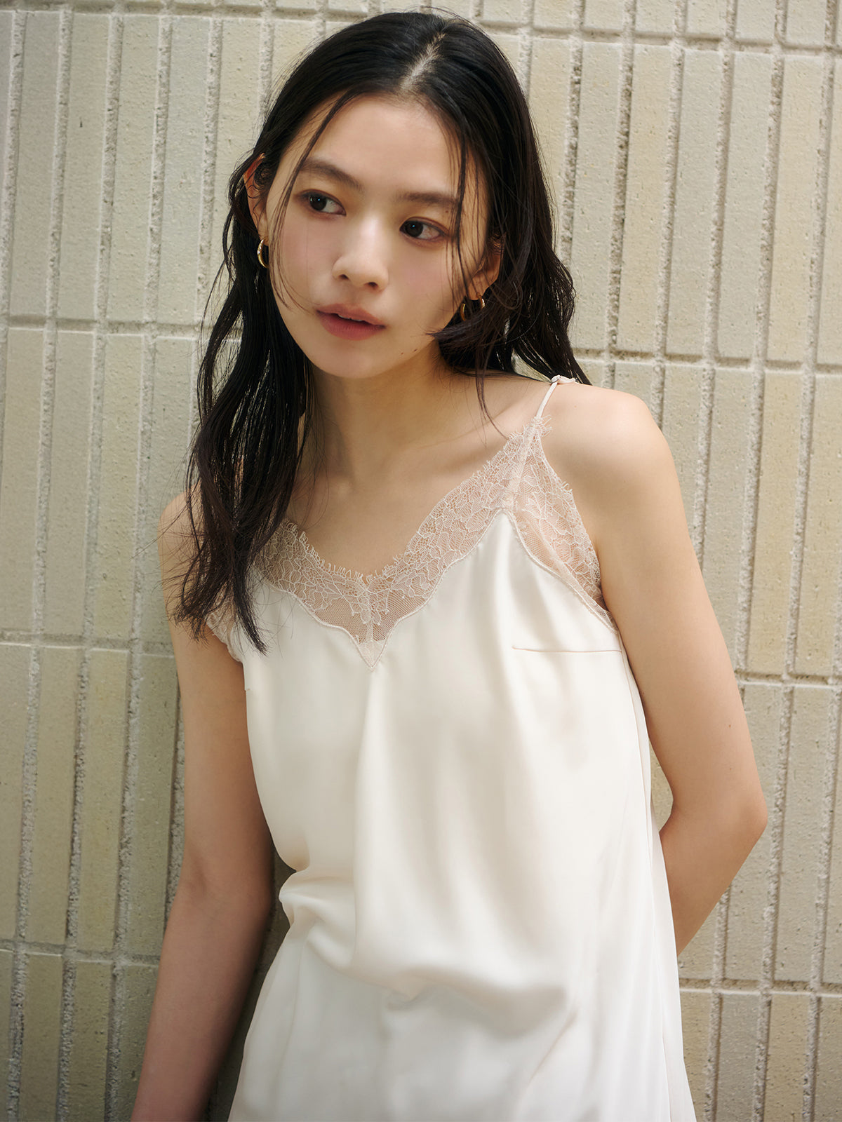 レーストリムイレヘムキャミソール