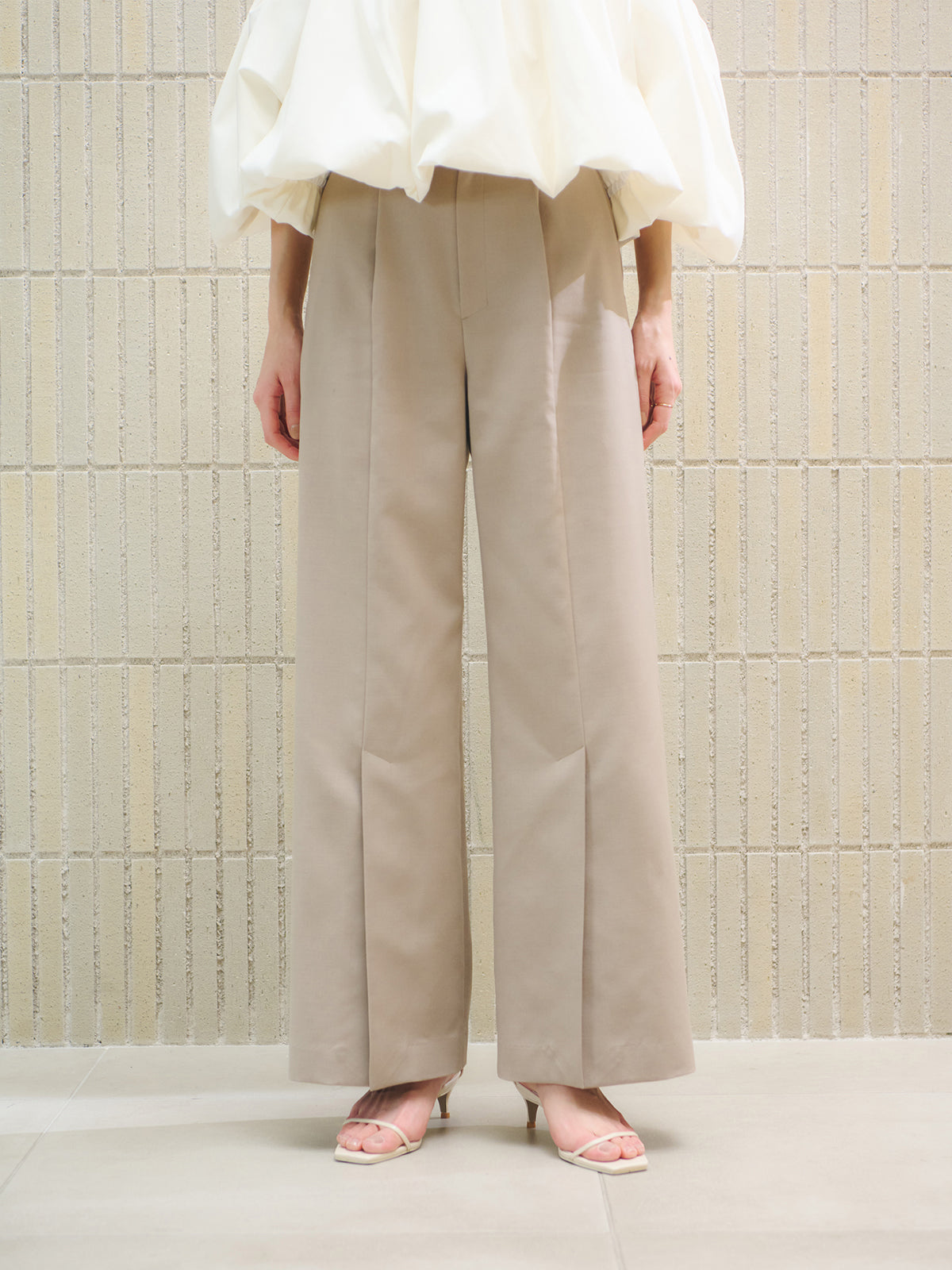 センタースリットワイドパンツ