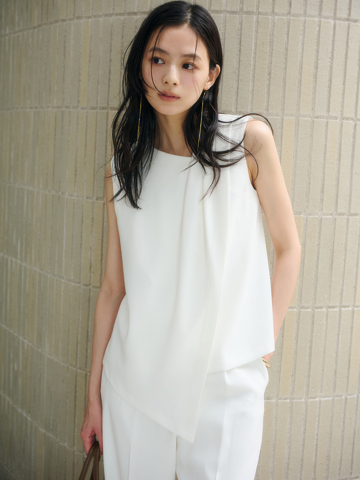 ダブルサテンアシンメトリーブラウス