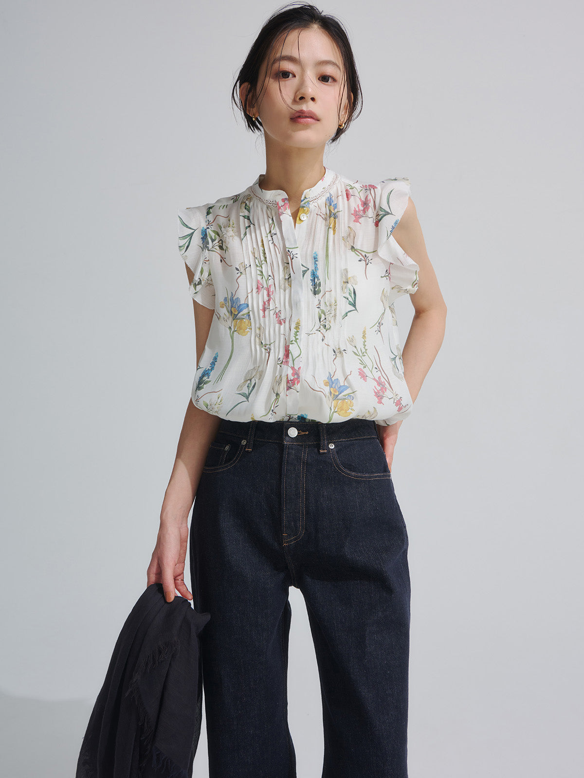フローラルモチーフプリントブラウス