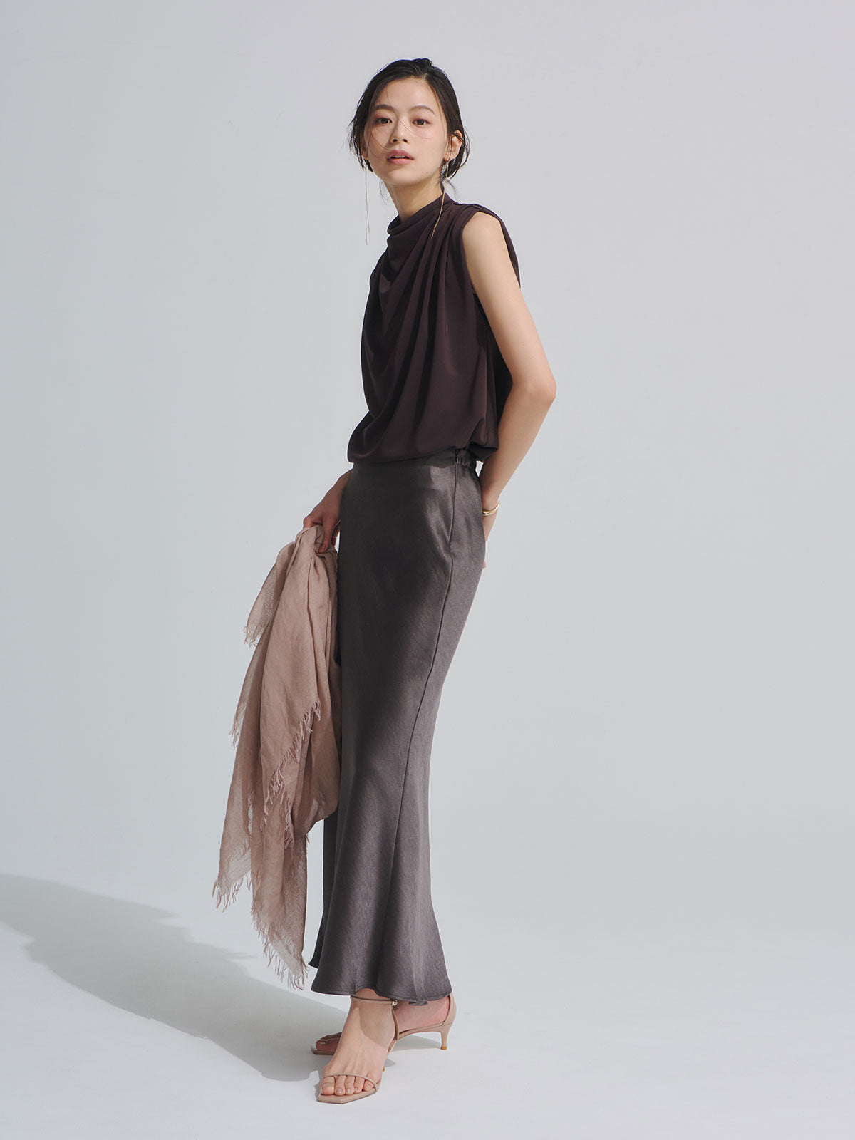 トリアセギャザードレープカットトップス