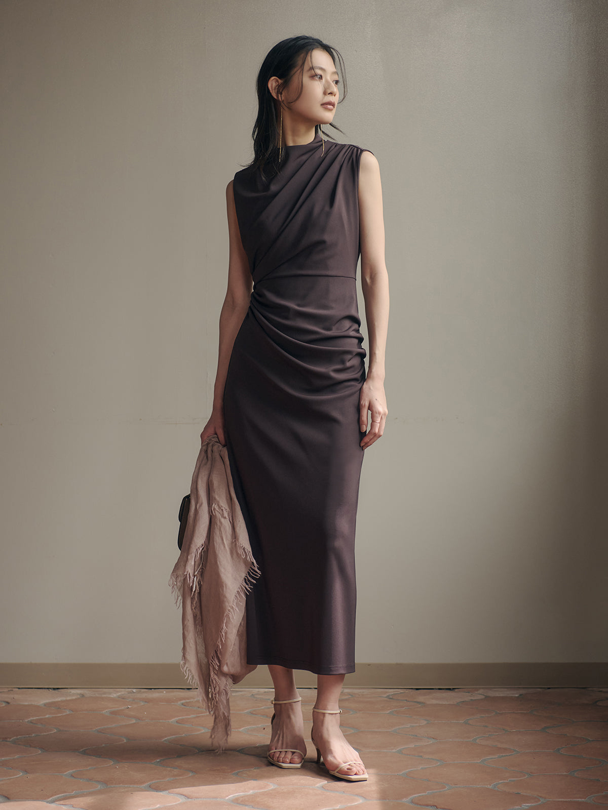 トリアセドレープナローワンピース