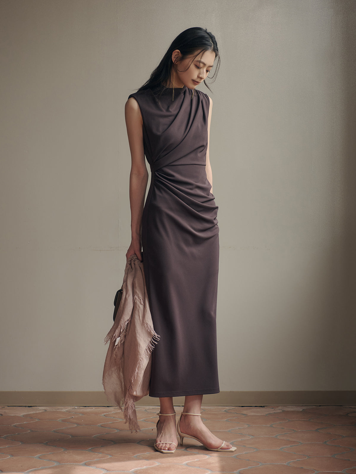 トリアセドレープナローワンピース