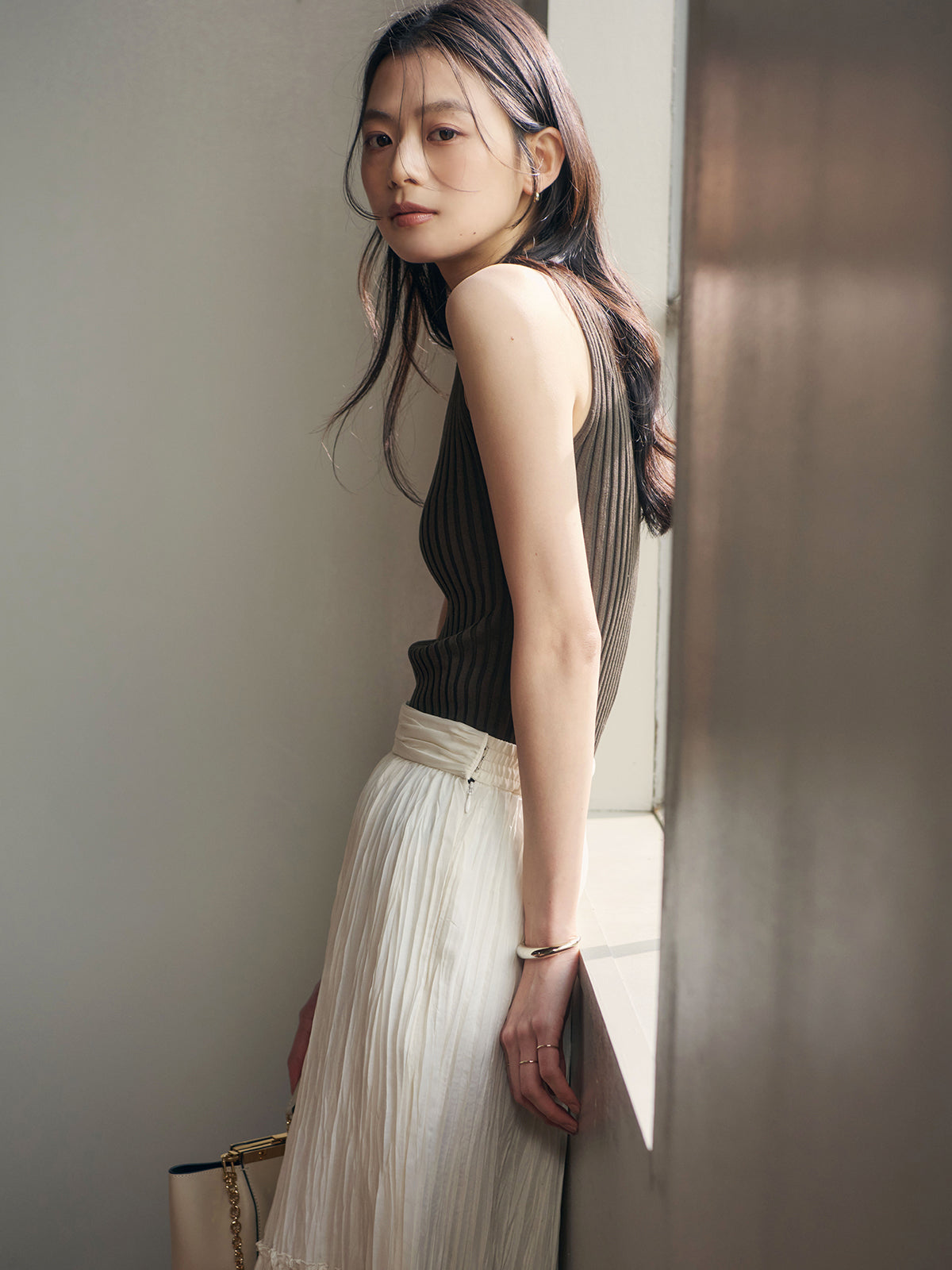 轻盈皱褶褶皱裙