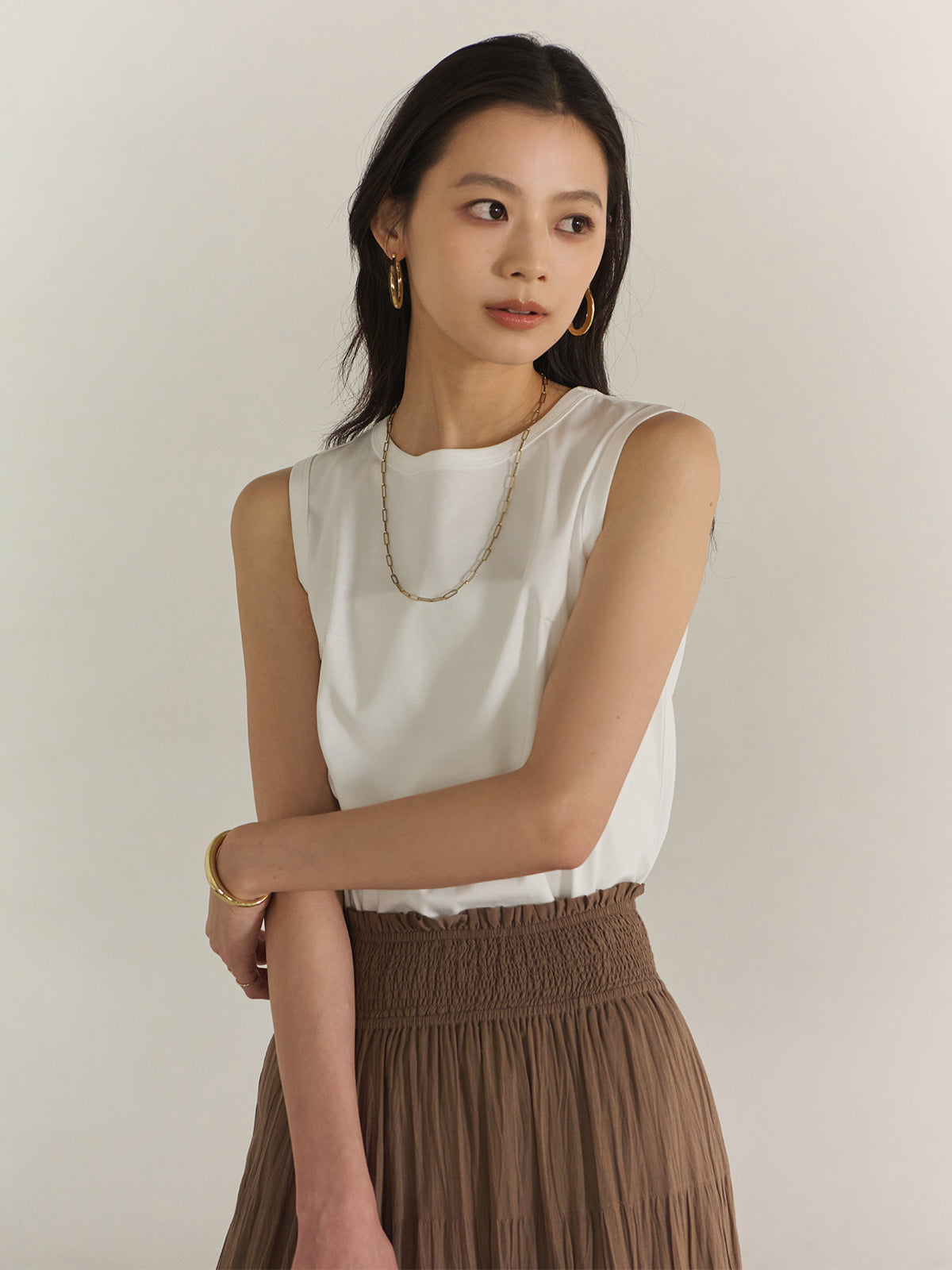 WEB限定】シルクタッチコットンスリーブレスTシャツ