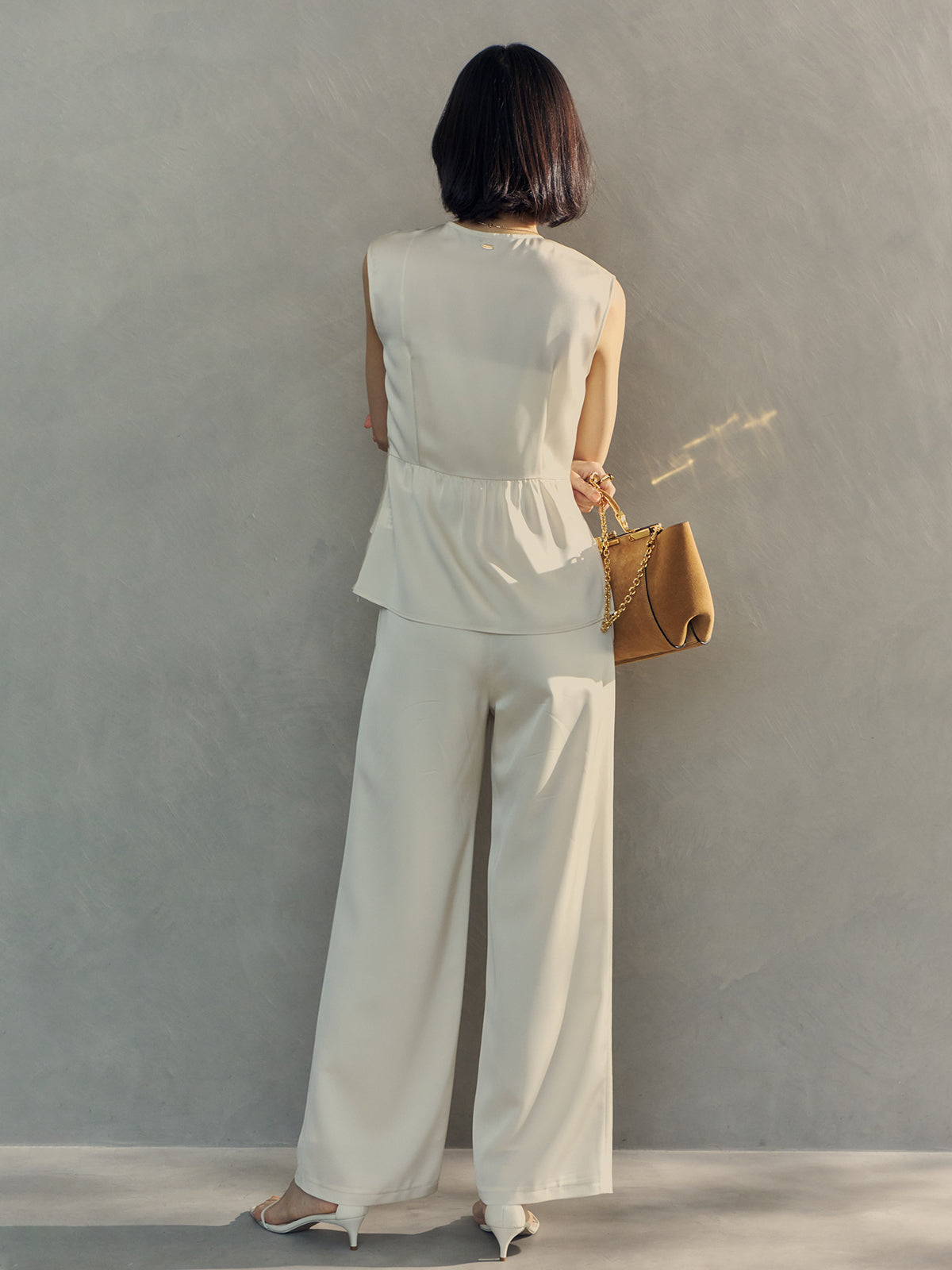 トリアセサテンストレートパンツ