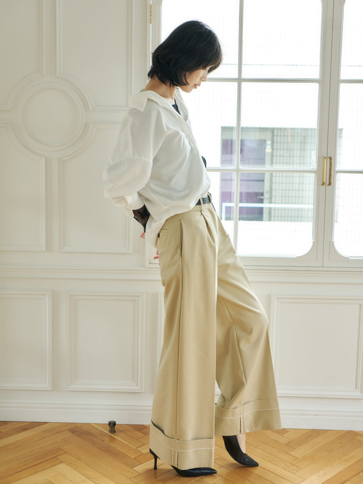 タックワイドデザインパンツ