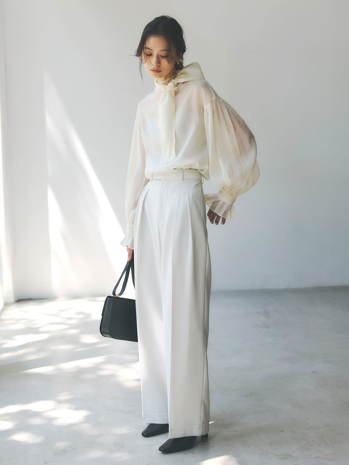 미드웨이트 투턱 와이드 팬츠