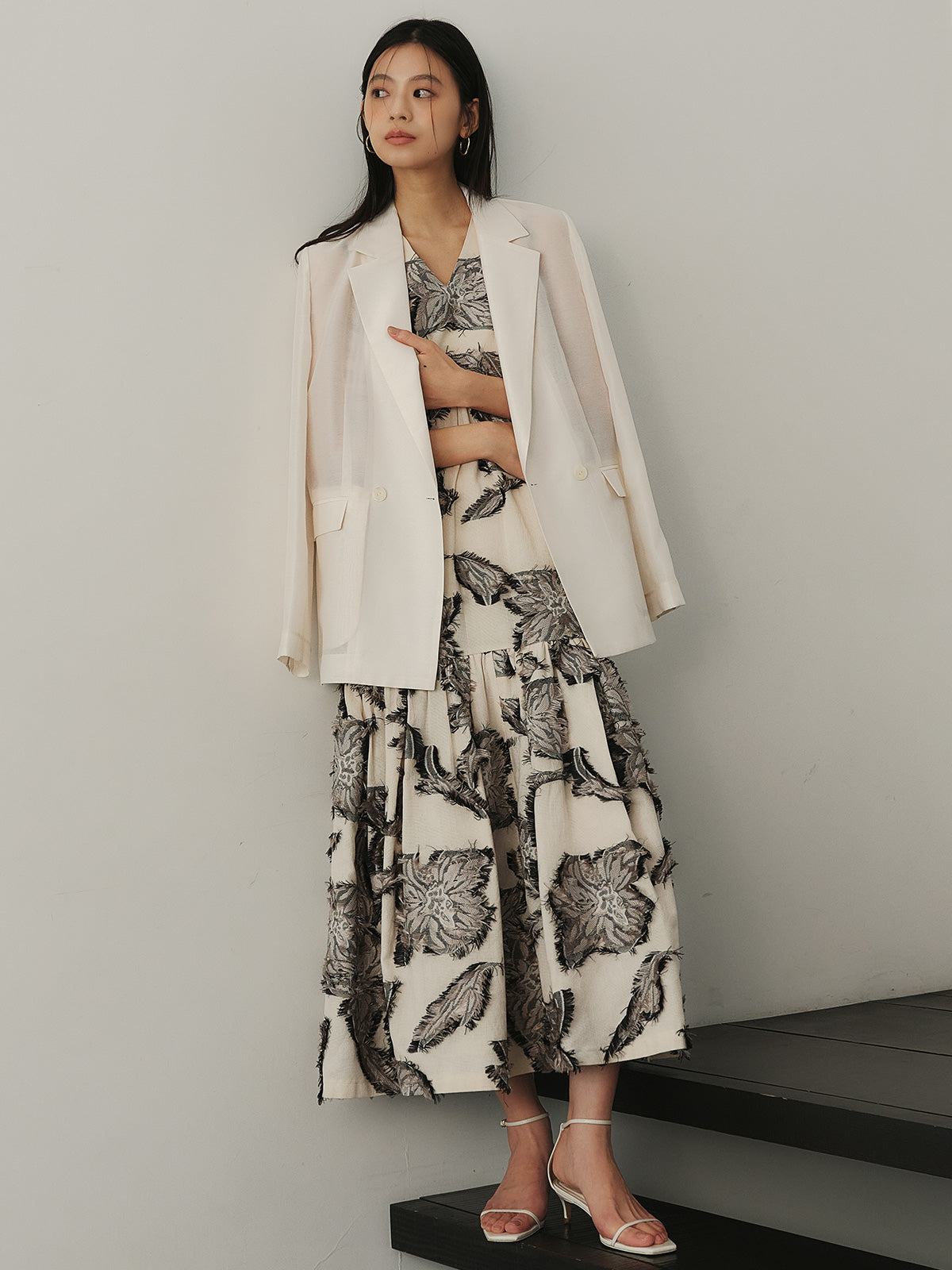 ボタニカルフラワーカットジャガードワンピース