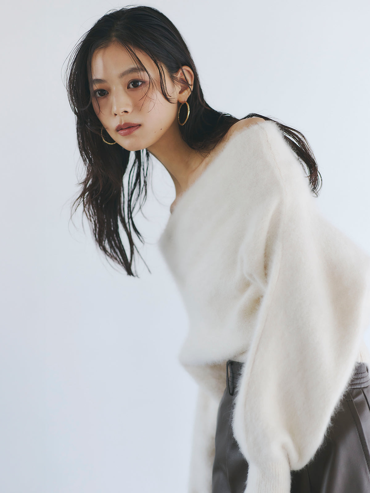 ラクーンフォックスオフショルニットプルオーバー