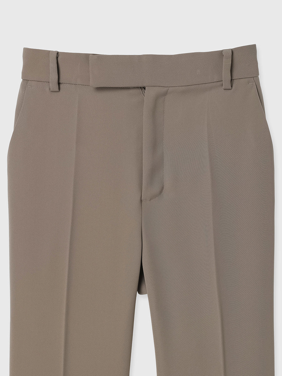 スリムフィットセミフレアパンツ