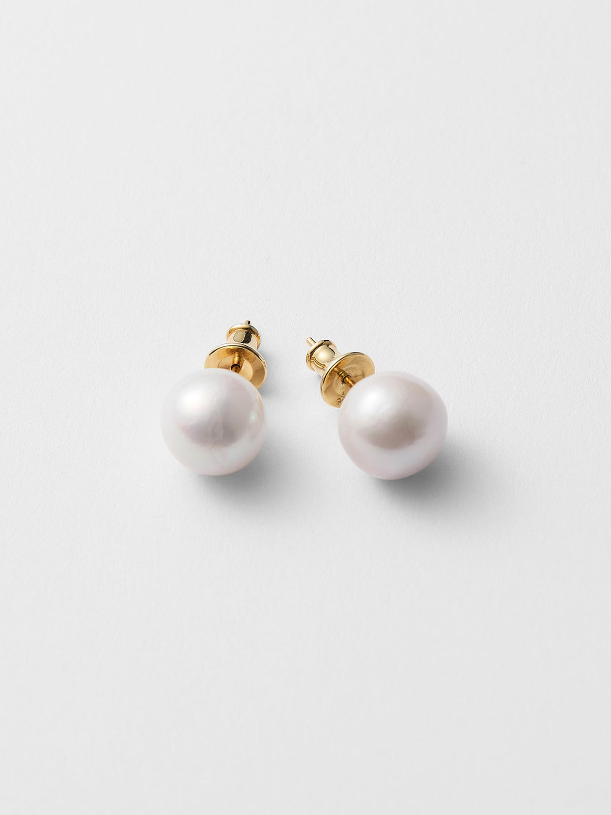 クラシカルパールピアス