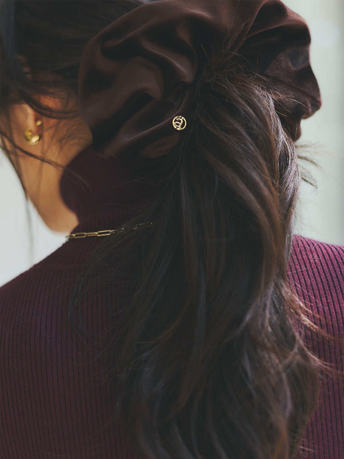 COLOR:BROWN