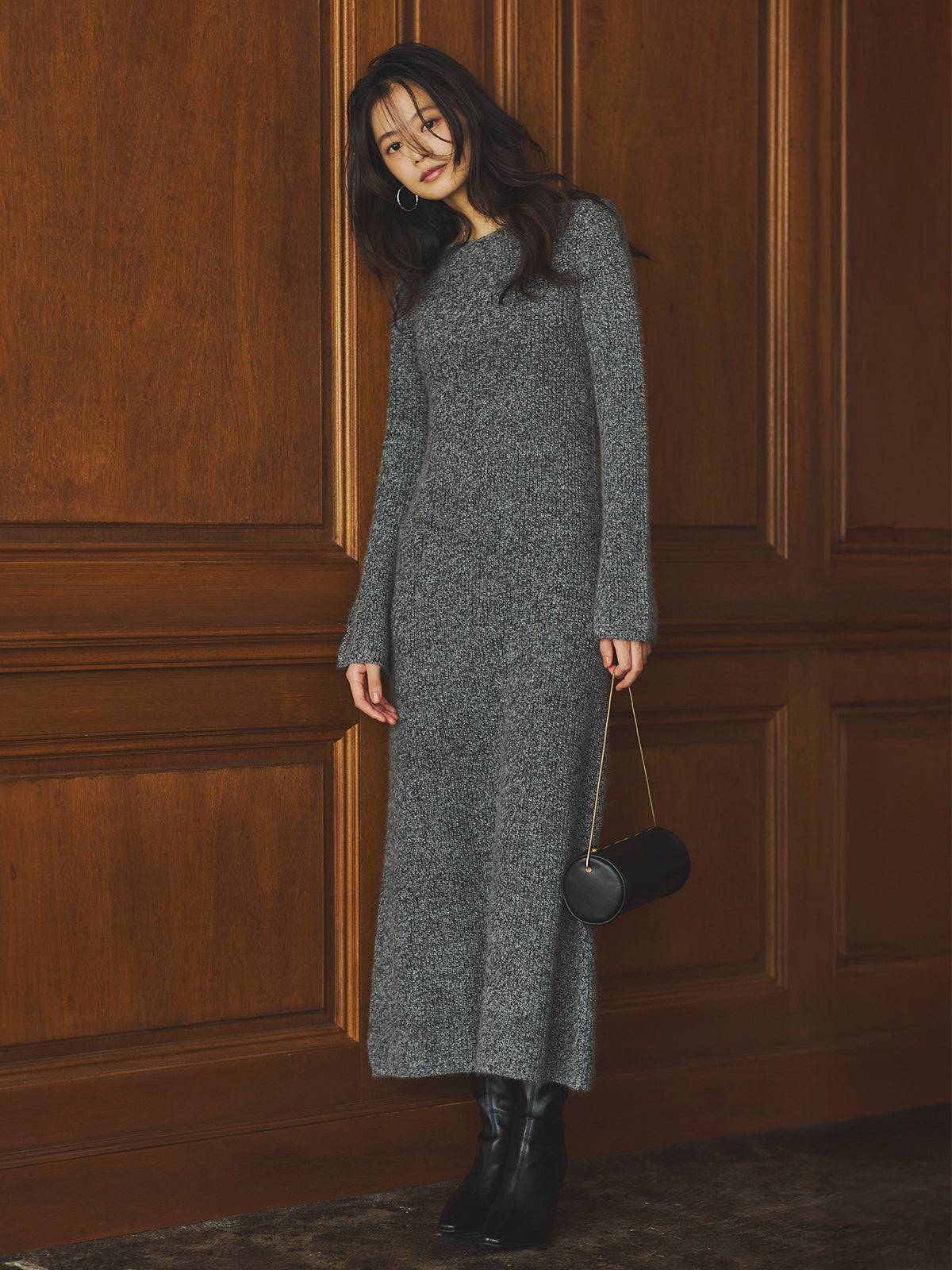 バックオープンレイヤーニットワンピース