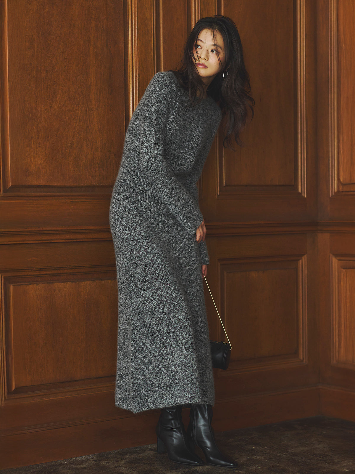 バックオープンレイヤーニットワンピース